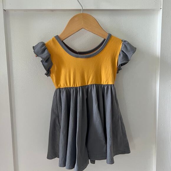 Dot Dot Smile dress size 6-12 months - Picture 2 of 2